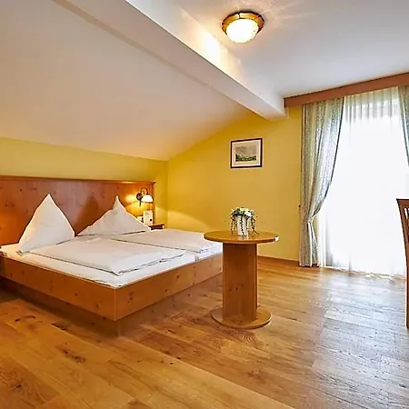 Gasthof-hotel Zur Post Samerberg