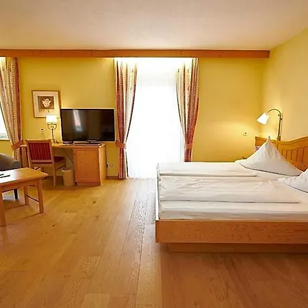 Gasthof-hotel Zur Post Samerberg 3*