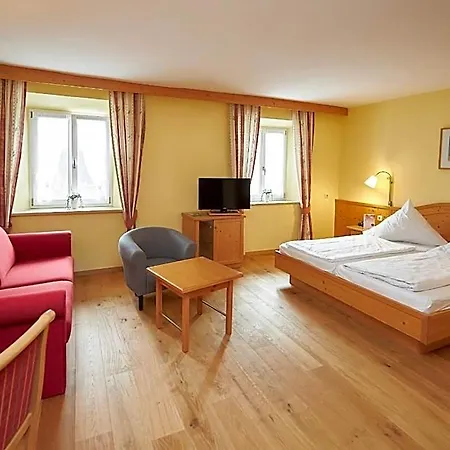 Gasthof-hotel Zur Post Samerberg
